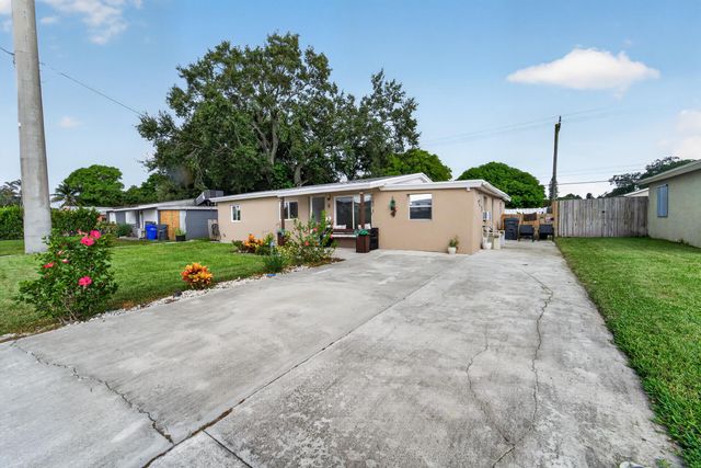 5900 Atlanta Street, Hollywood, FL 33021