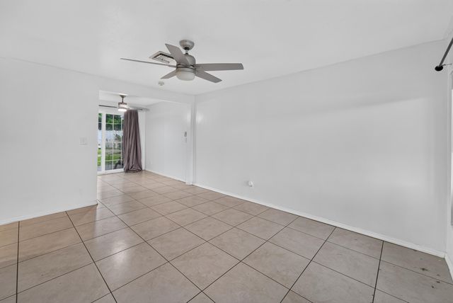 5900 Atlanta Street, Hollywood, FL 33021