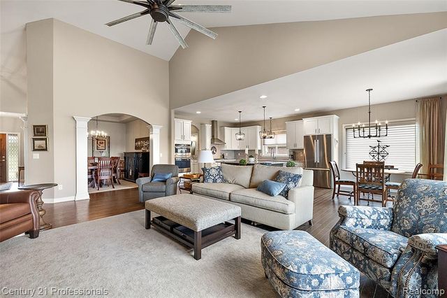 584 Overlook Drive, Oxford, MI 48371