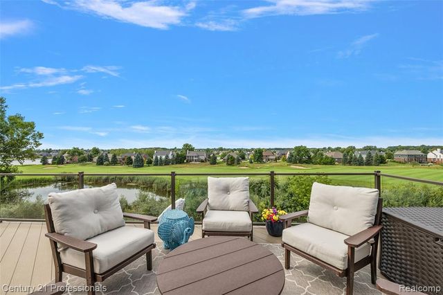 584 Overlook Drive, Oxford, MI 48371