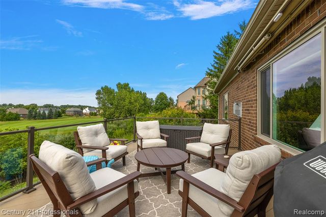 584 Overlook Drive, Oxford, MI 48371