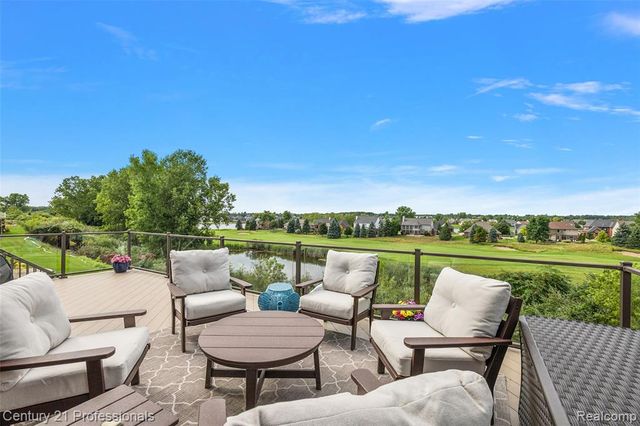 584 Overlook Drive, Oxford, MI 48371