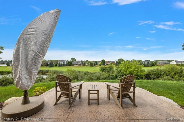 584 Overlook Drive, Oxford, MI 48371