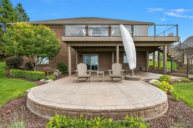 584 Overlook Drive, Oxford, MI 48371