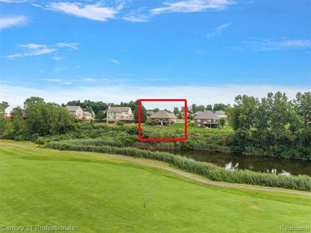 584 Overlook Drive, Oxford, MI 48371