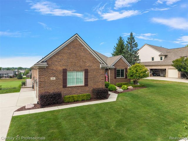 584 Overlook Drive, Oxford, MI 48371