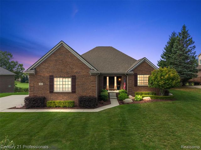 584 Overlook Drive, Oxford, MI 48371