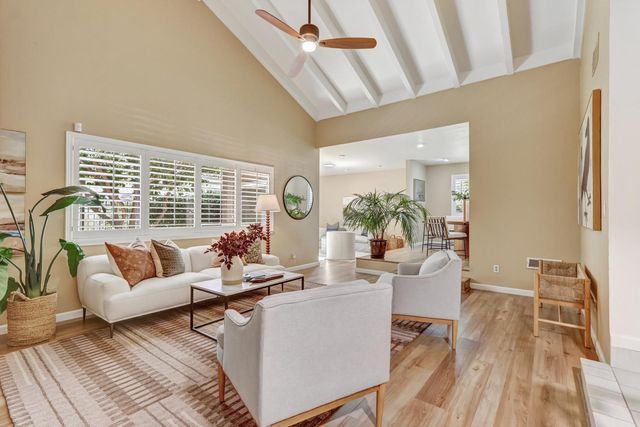 817 Commons Dr, Sacramento, CA 95825