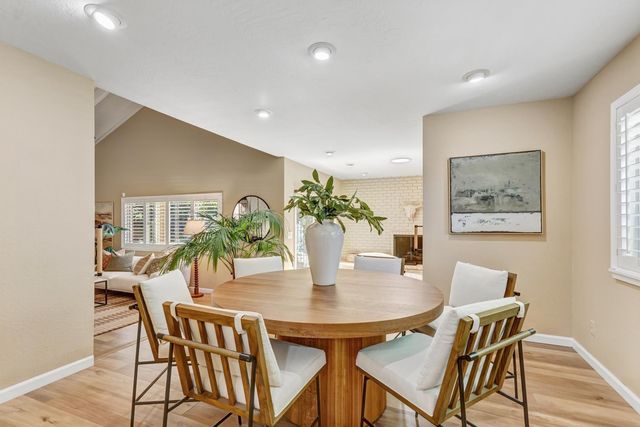 817 Commons Dr, Sacramento, CA 95825