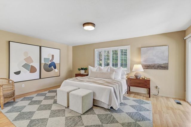 817 Commons Dr, Sacramento, CA 95825