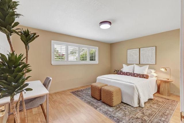 817 Commons Dr, Sacramento, CA 95825