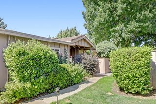 817 Commons Dr, Sacramento, CA 95825