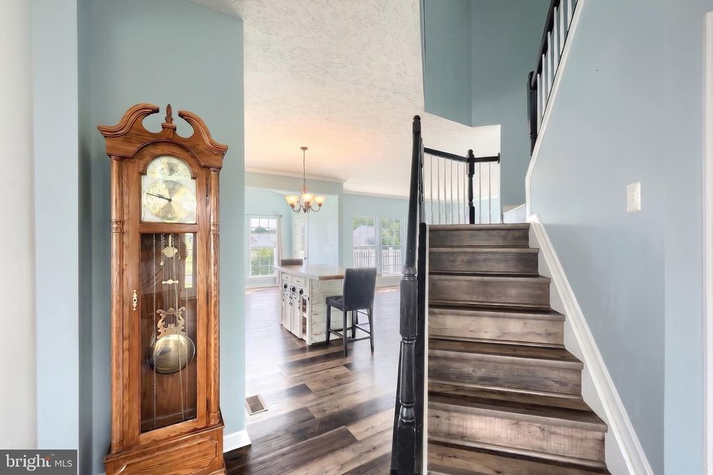 Image 19 of property listing at 1160 CRANBERRY LN W, York, PA 17402