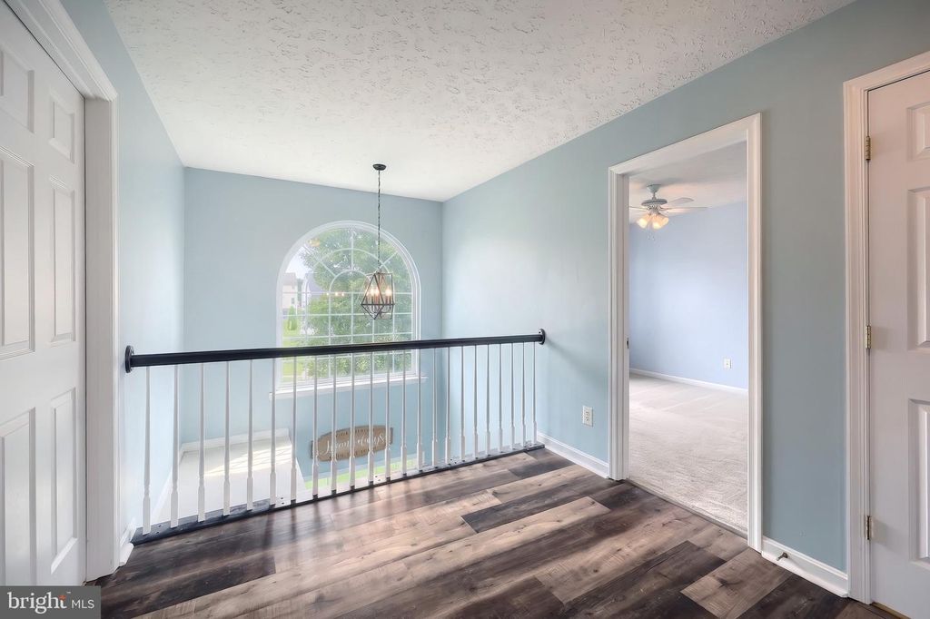 Image 20 of property listing at 1160 CRANBERRY LN W, York, PA 17402