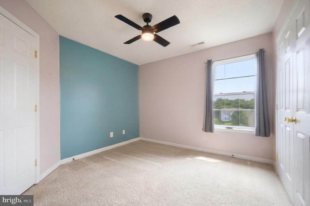 Image 30 of property listing at 1160 CRANBERRY LN W, York, PA 17402