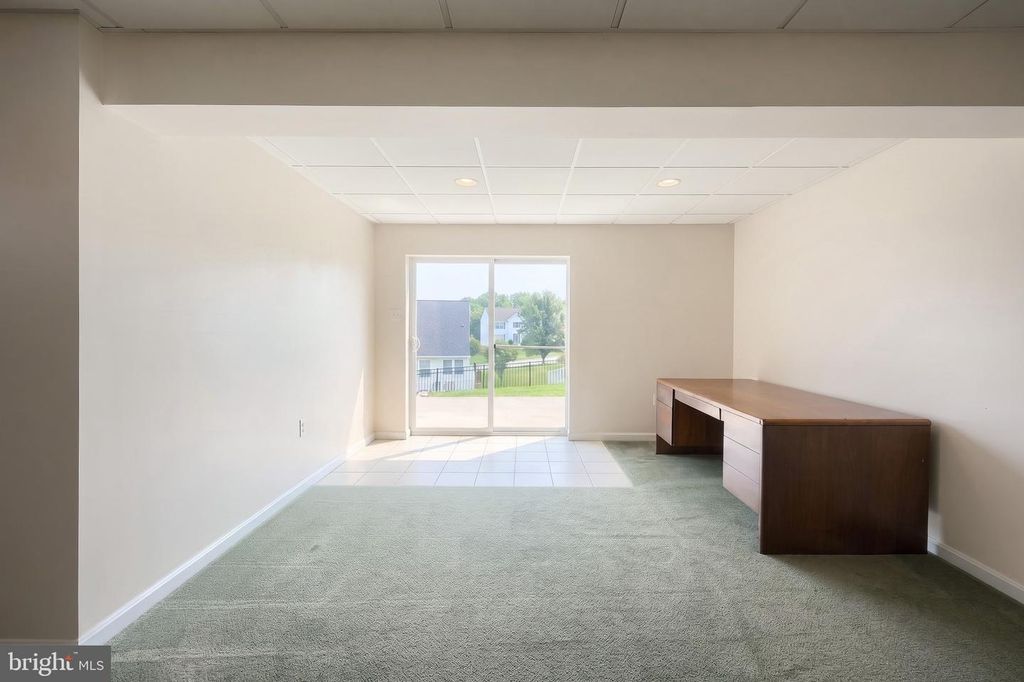 Image 36 of property listing at 1160 CRANBERRY LN W, York, PA 17402