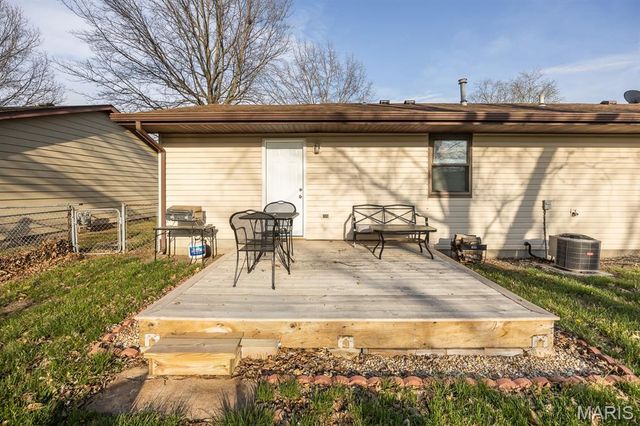 713 Beebe Drive, Mascoutah, IL 62258