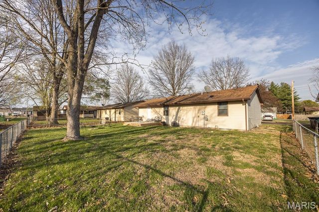 713 Beebe Drive, Mascoutah, IL 62258