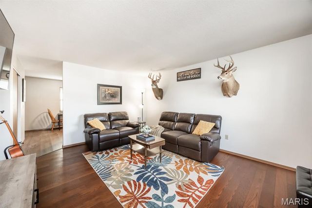 713 Beebe Drive, Mascoutah, IL 62258