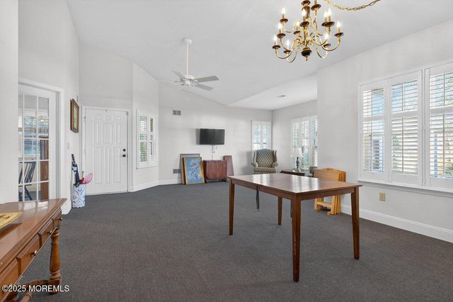 1247B Thornbury Lane, Manchester, NJ 08759