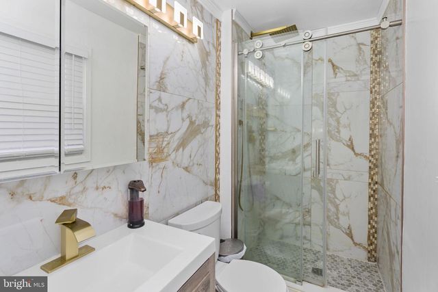 10 THORNHILL CT, Willingboro, NJ 08046