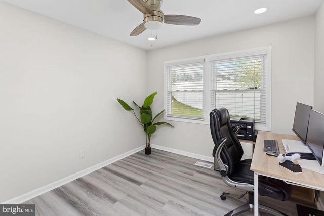 10 THORNHILL CT, Willingboro, NJ 08046