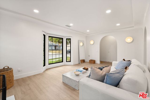 5736 Eileen Avenue, Los Angeles, CA 90043