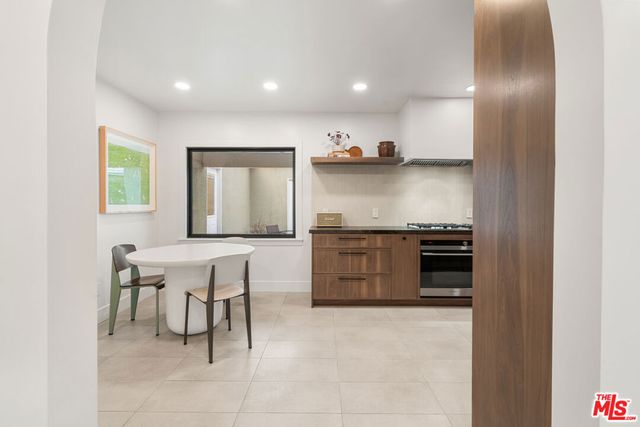 5736 Eileen Avenue, Los Angeles, CA 90043