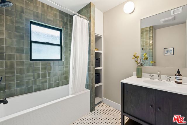 5736 Eileen Avenue, Los Angeles, CA 90043