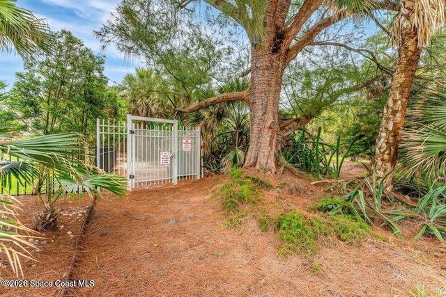 300 Oak Street, Melbourne Beach, FL 32951