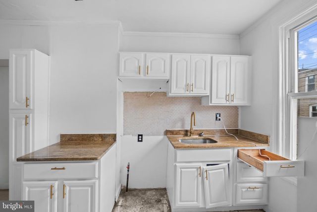318 ROBINSON ST N, Baltimore, MD 21224