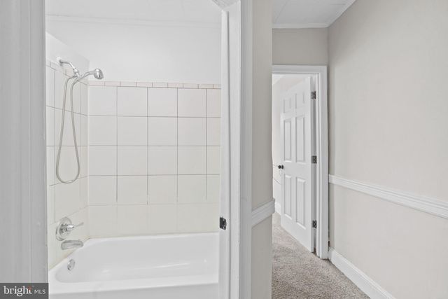 318 ROBINSON ST N, Baltimore, MD 21224