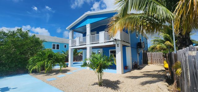 27350 Barbados Lane, Ramrod Key, FL 33042