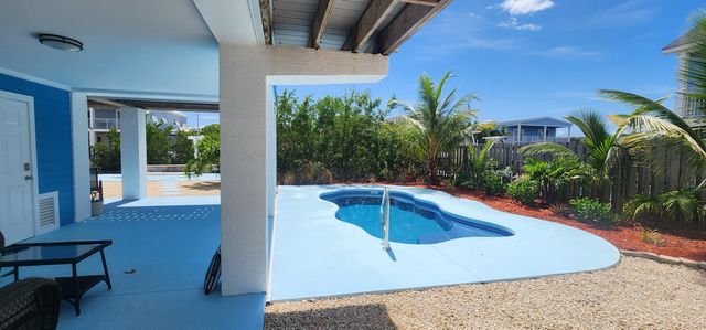 27350 Barbados Lane, Ramrod Key, FL 33042