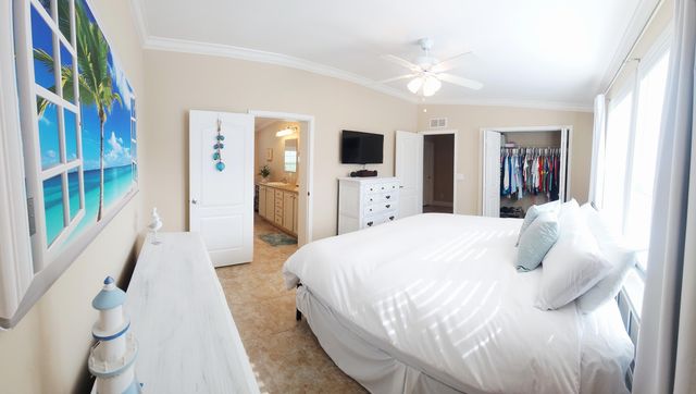 27350 Barbados Lane, Ramrod Key, FL 33042