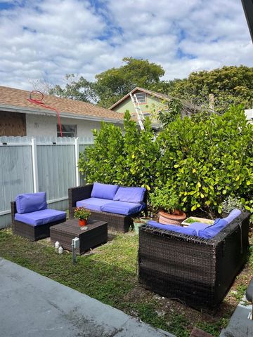 735 NE 37th Street A, Oakland Park, FL 33334