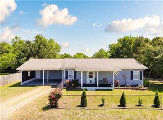432 E Old Glencoe Road, Burlington, NC 27217