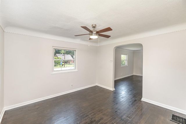1337 Shepherd Lane, Lincoln Heights, OH 45215