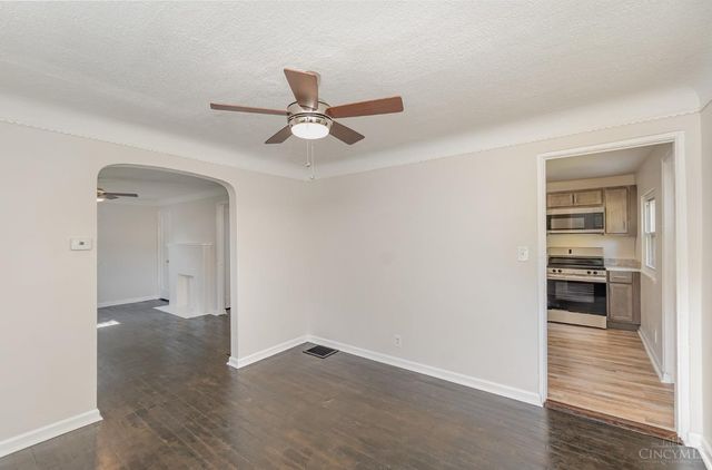 1337 Shepherd Lane, Lincoln Heights, OH 45215