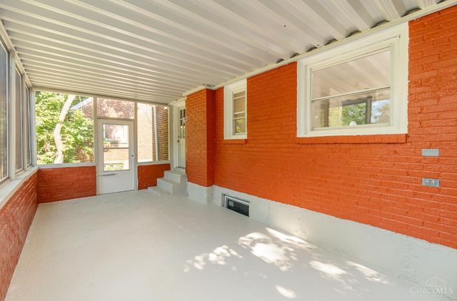 1337 Shepherd Lane, Lincoln Heights, OH 45215