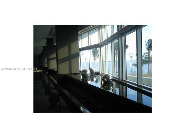 325 S BISCAYNE BL 1516, Miami, FL 33131
