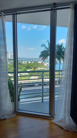 325 S BISCAYNE BL 1516, Miami, FL 33131
