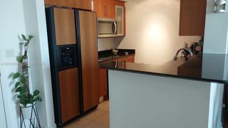325 S BISCAYNE BL 1516, Miami, FL 33131
