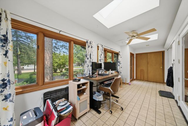 567 Happ Road, Northfield, IL 60093