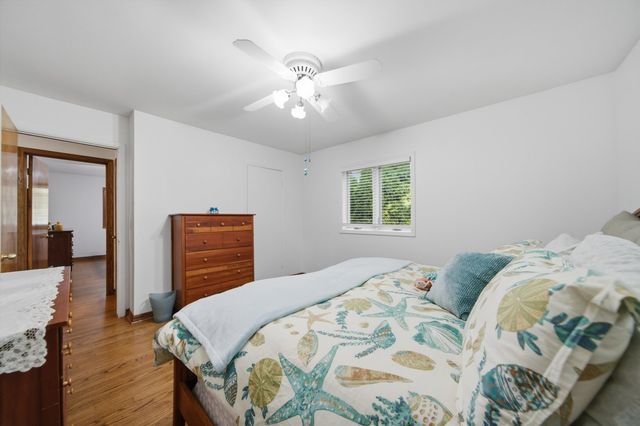 567 Happ Road, Northfield, IL 60093