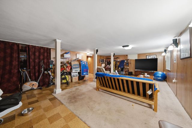 567 Happ Road, Northfield, IL 60093