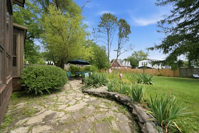 567 Happ Road, Northfield, IL 60093