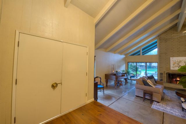 419 Burkhard Rd, Patterson, CA 95363