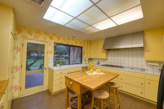 419 Burkhard Rd, Patterson, CA 95363