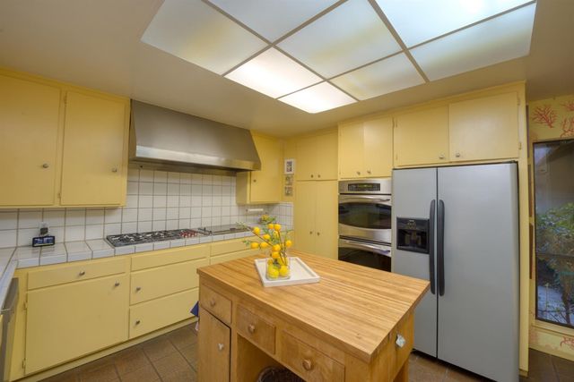 419 Burkhard Rd, Patterson, CA 95363